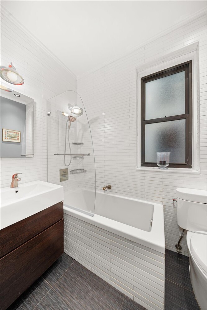 #11 photo, 234 W 21ST Street, マンハッタン Chelsea , NY 10011