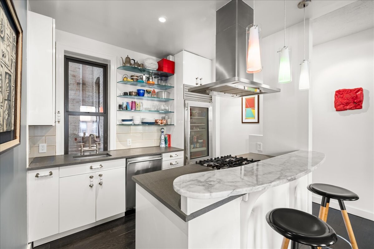 #8 photo, 234 W 21ST Street, マンハッタン Chelsea , NY 10011