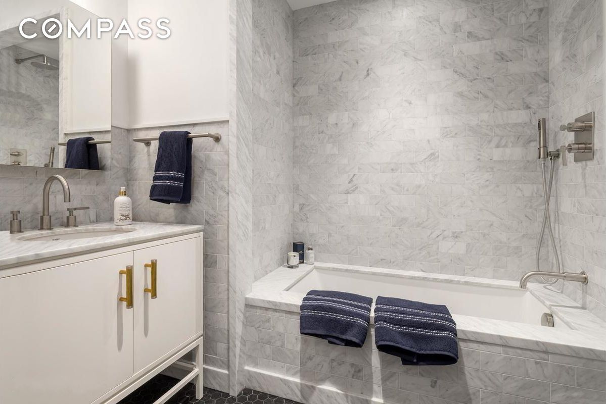 #11 photo, 275 W 10th Street, マンハッタン West Village , NY 10014