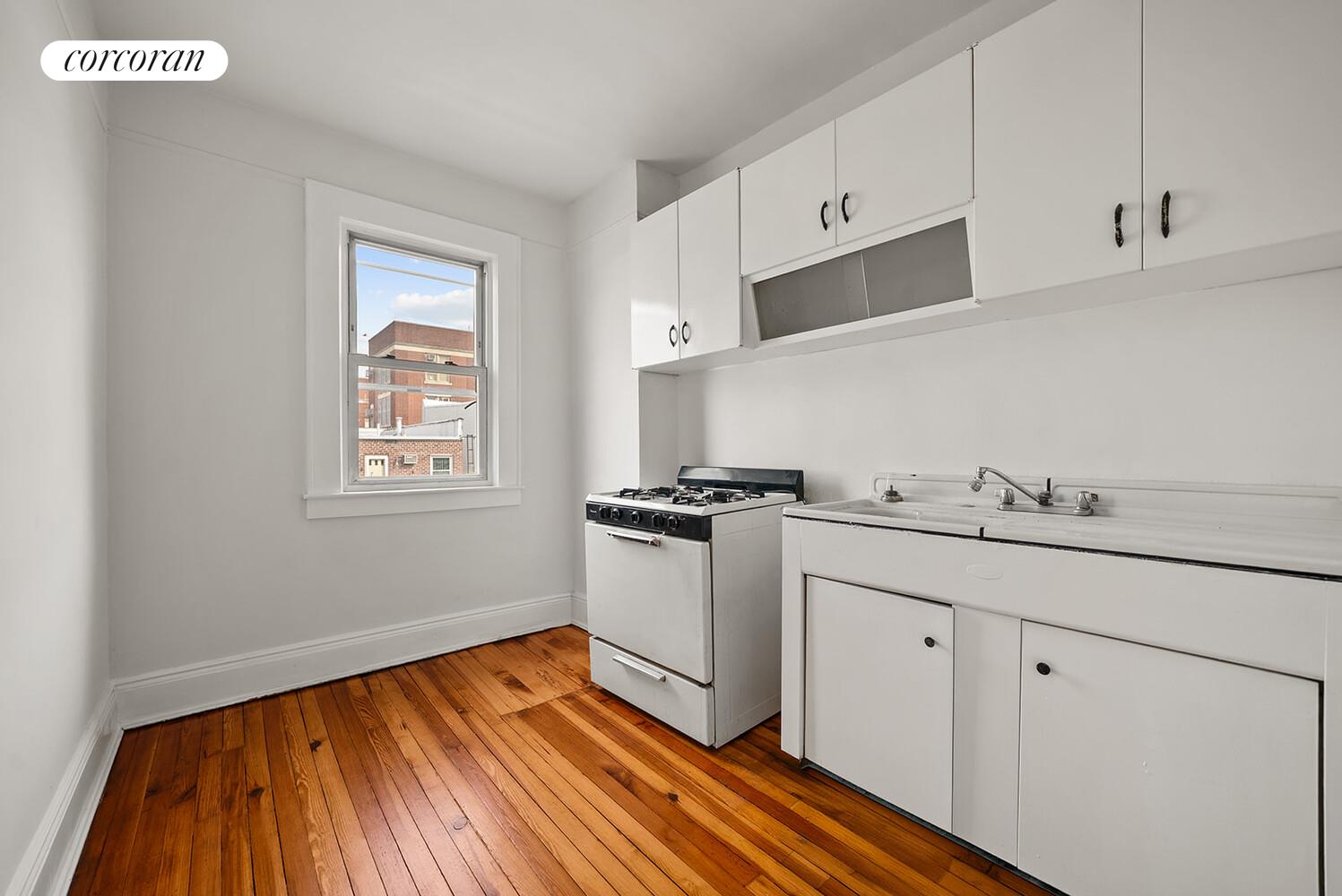 #9 photo, 79-31 68TH Road, Middle Village , NY 11379