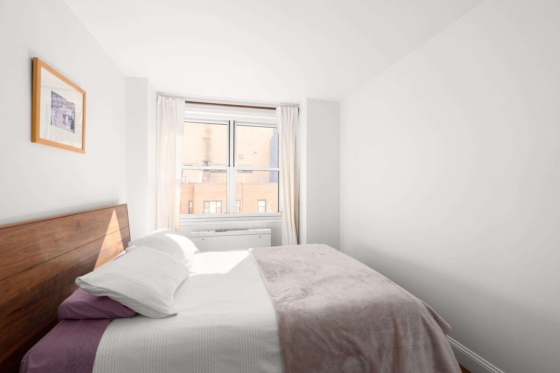 #3 photo, 444 E 75th Street, マンハッタン Upper East Side , NY 10021