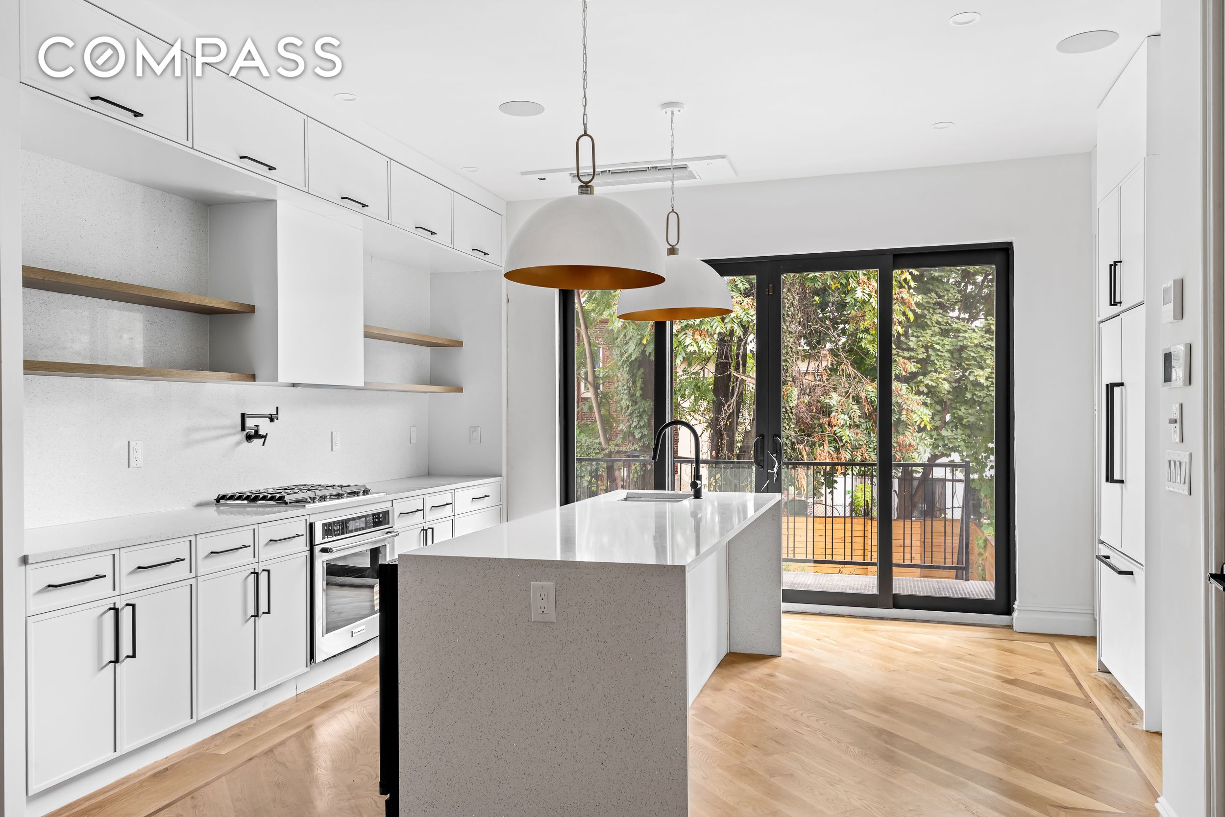 #1 photo, 608 Van Buren Street, ブルックリン区 Bushwick , NY 11221