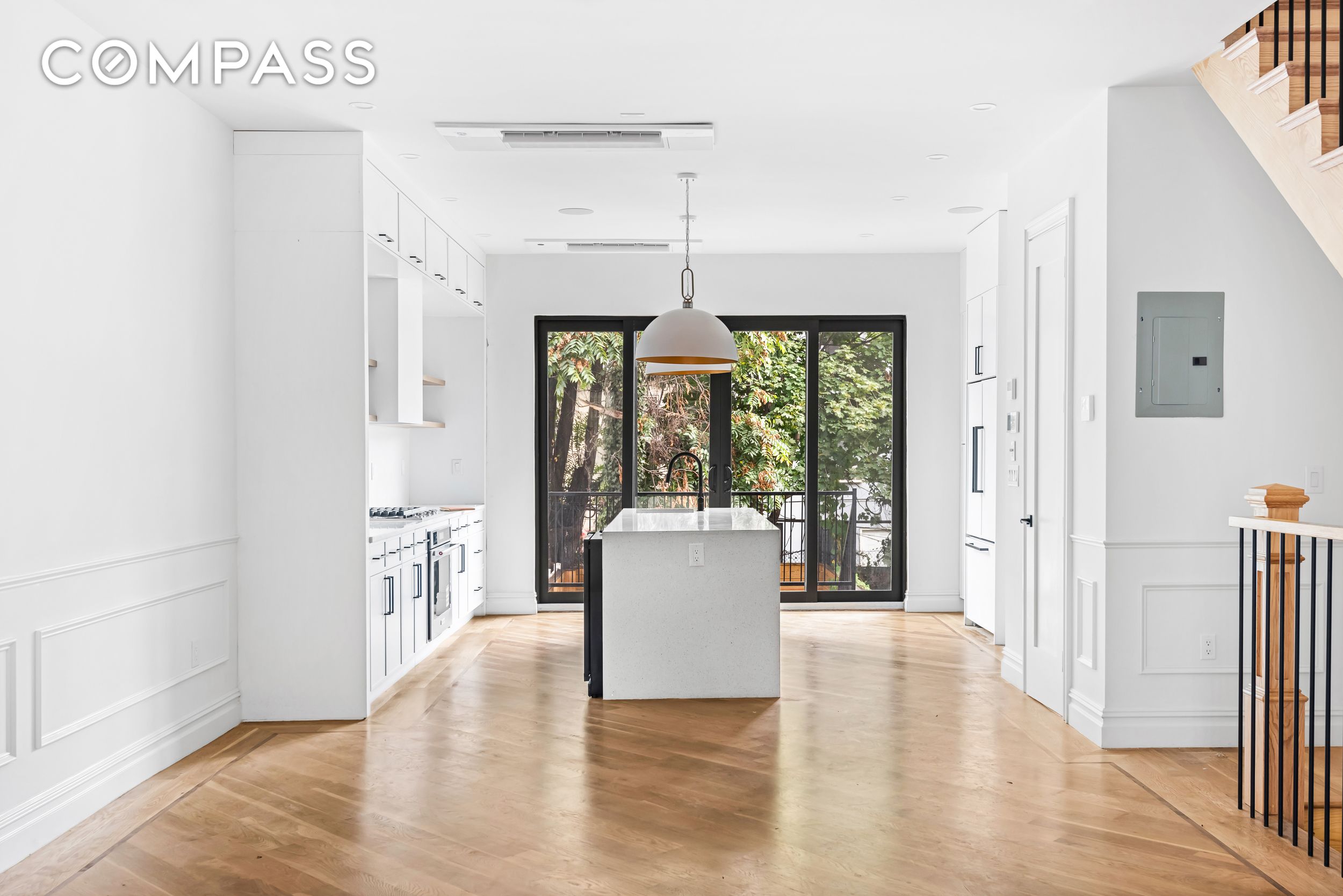 #3 photo, 608 Van Buren Street, ブルックリン区 Bushwick , NY 11221