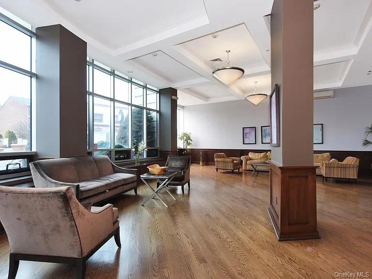 #5 photo, 130 Post Avenue, ナッソー郡 Westbury , NY 11590