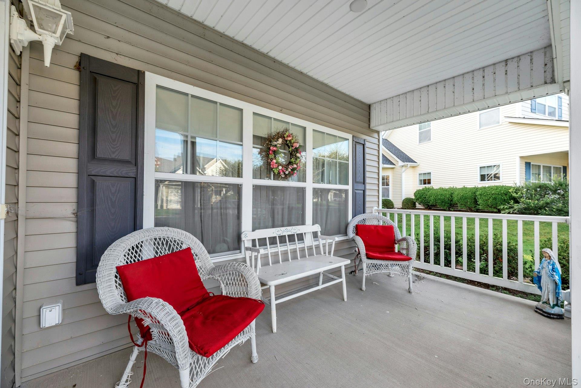 #3 photo, 159 Stoneleigh Drive, サフォーク郡 Riverhead , NY 11901