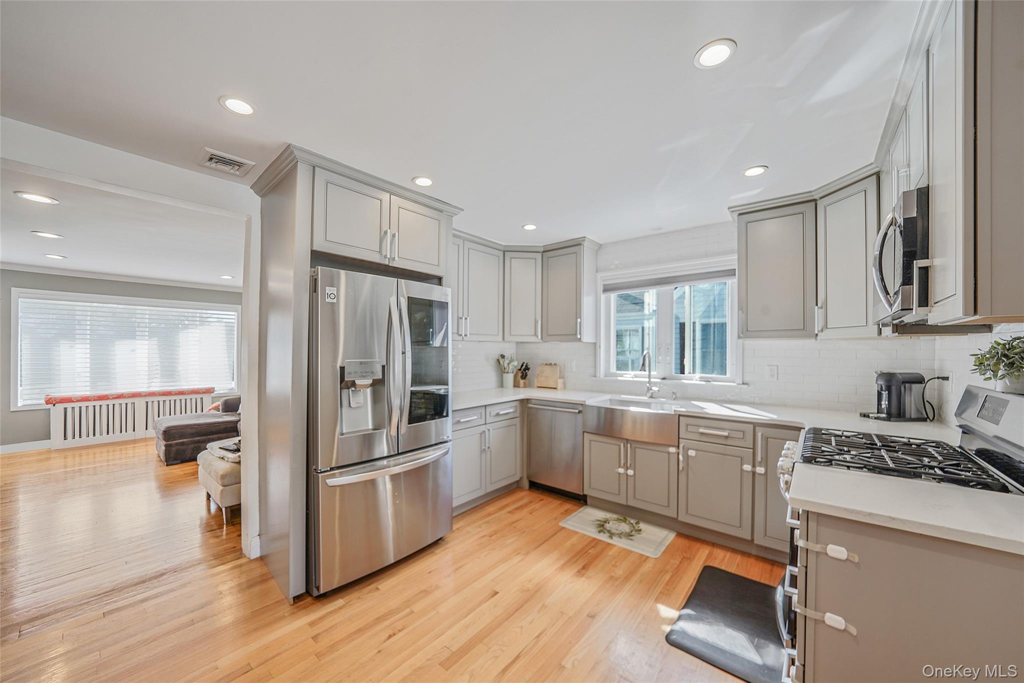 #10 photo, 17 Barnstable Road, ナッソー郡 East Rockaway , NY 11518