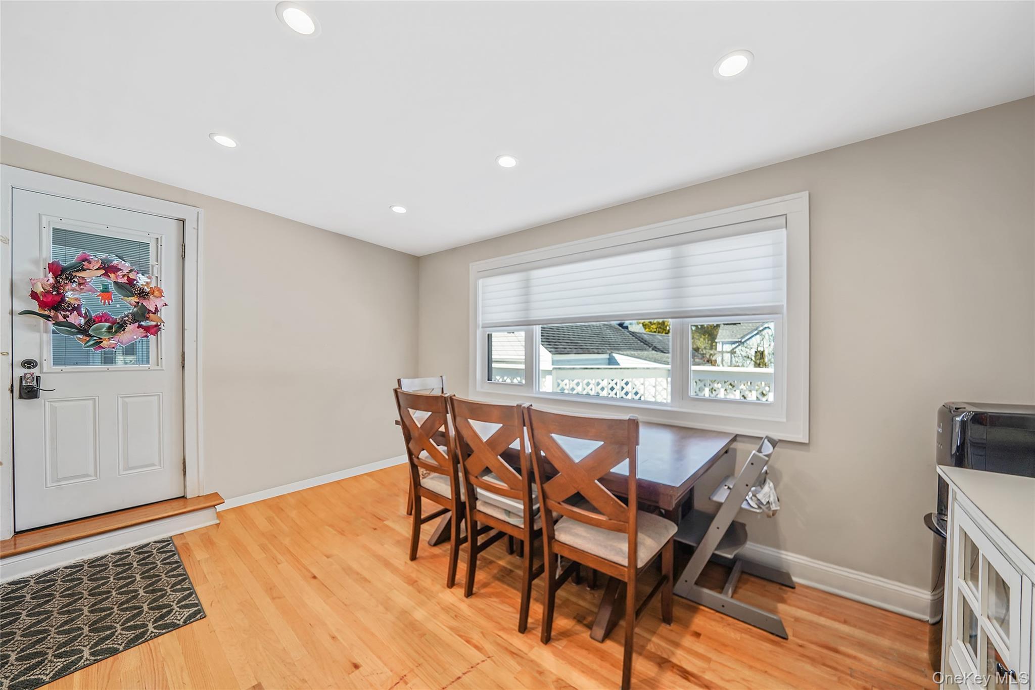 #13 photo, 17 Barnstable Road, ナッソー郡 East Rockaway , NY 11518