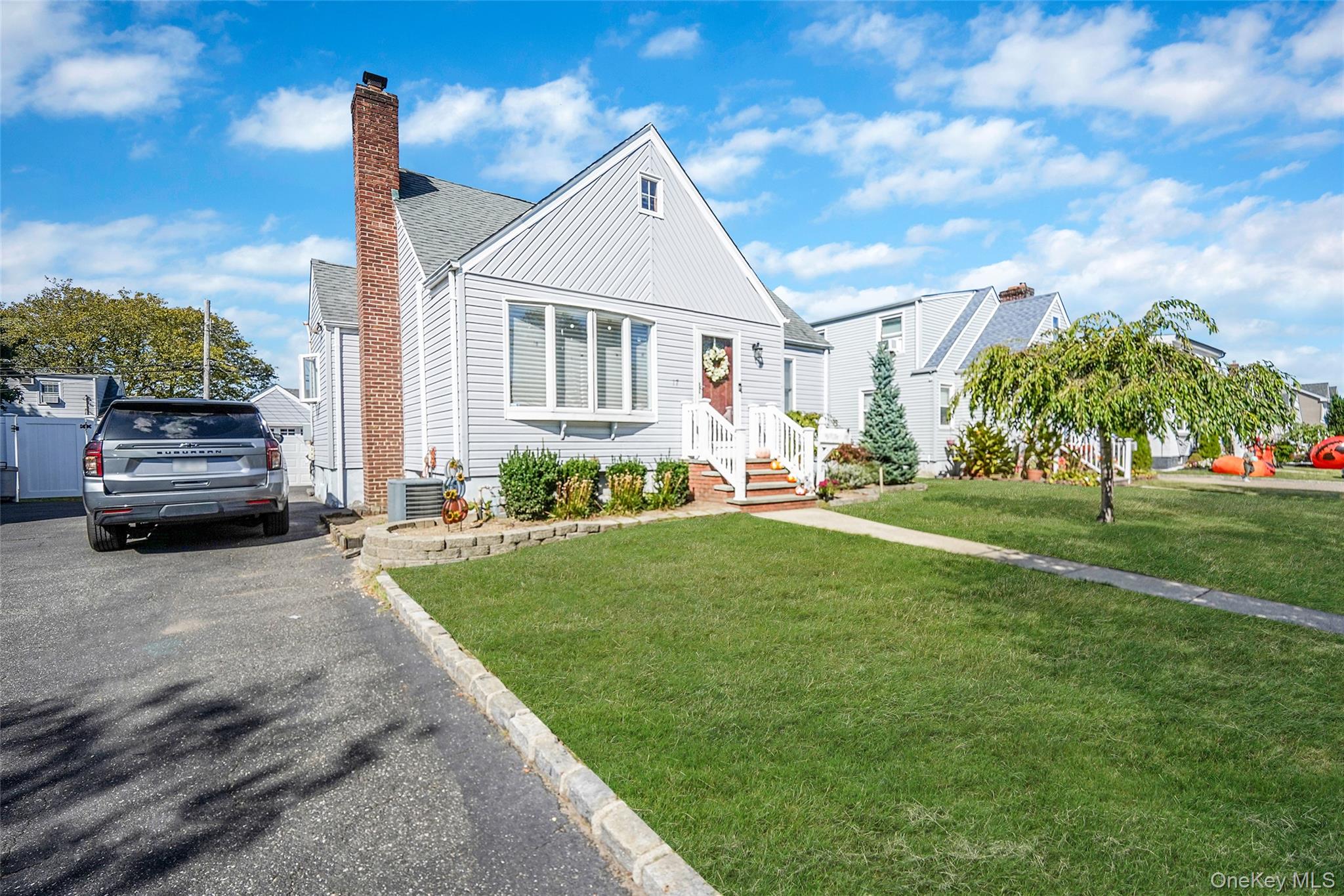 #2 photo, 17 Barnstable Road, ナッソー郡 East Rockaway , NY 11518