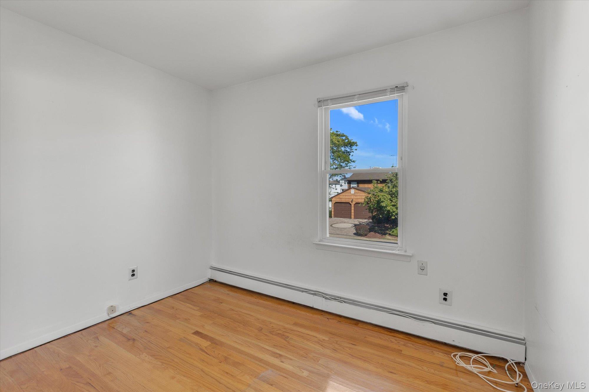 #14 photo, 282 N Oak Street, Massapequa , NY 11758