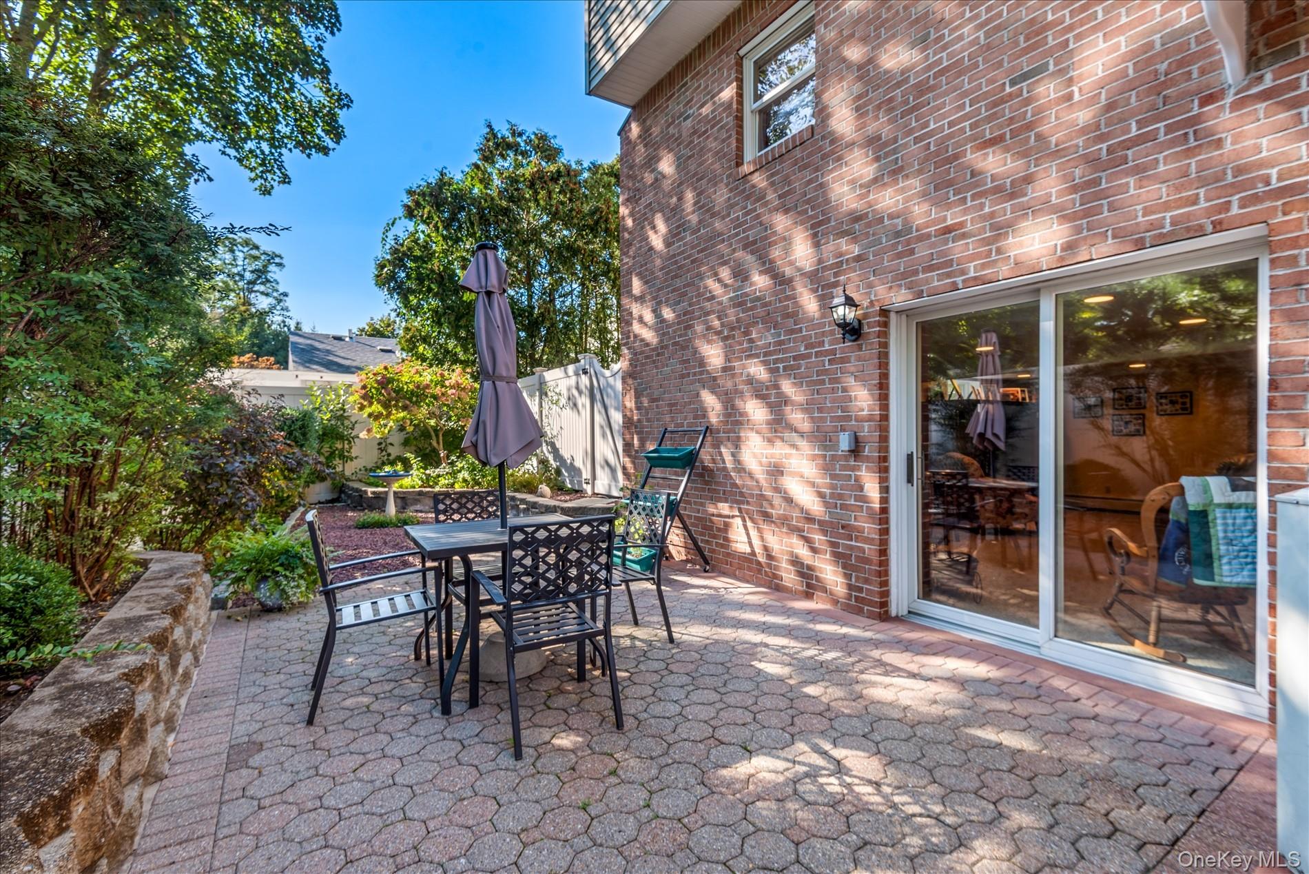 #16 photo, 18 Violet Road, ナッソー郡 Bayville , NY 11709