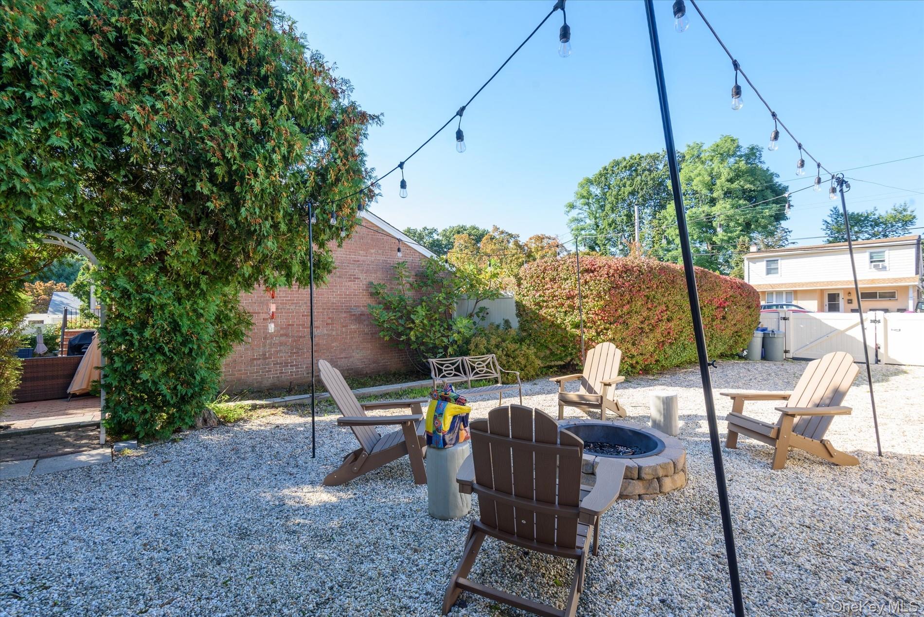 #18 photo, 18 Violet Road, ナッソー郡 Bayville , NY 11709