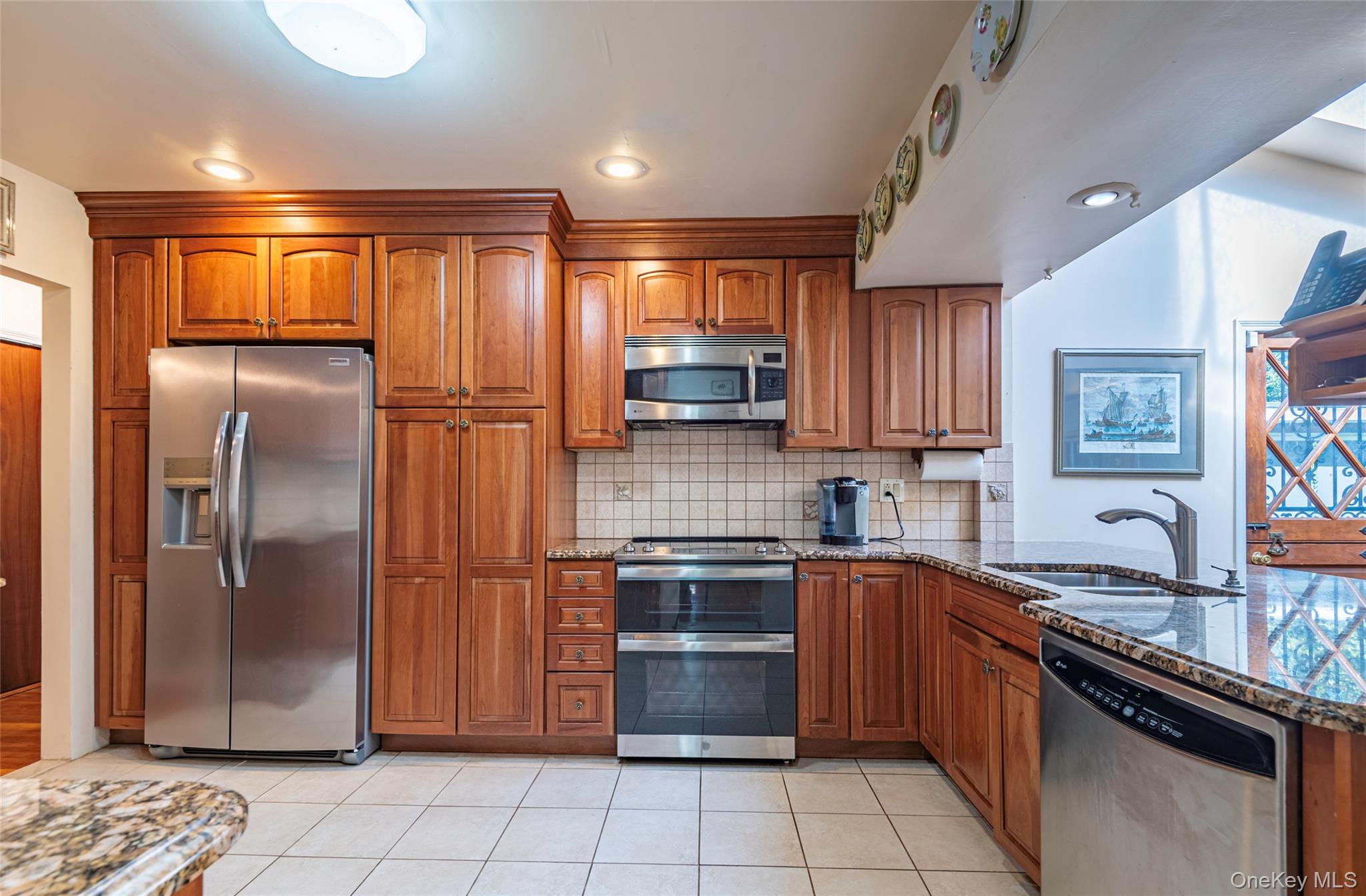 #11 photo, 53-21 240th Street, 皇后區 道格拉斯頓 Douglaston , NY 11362