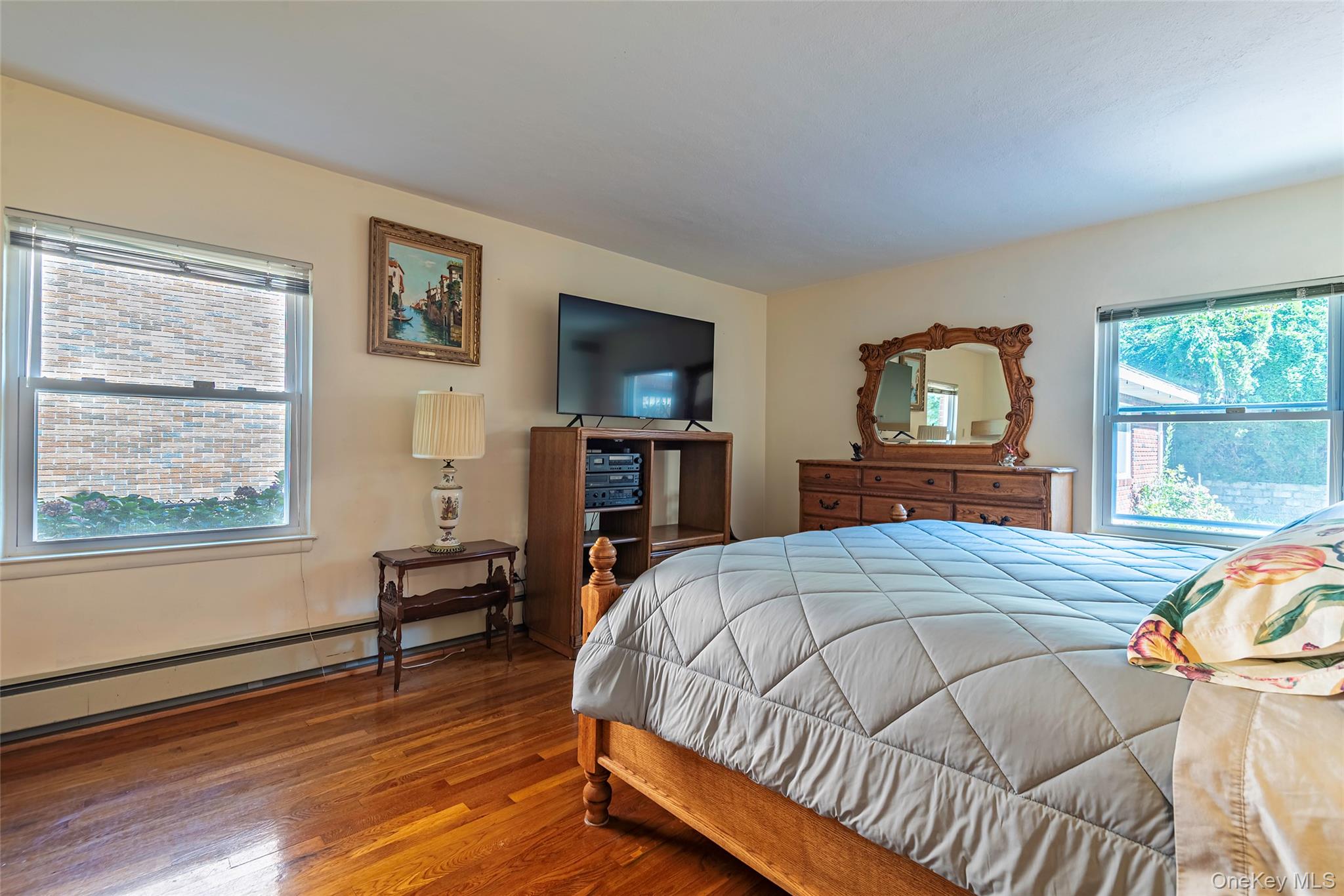 #19 photo, 53-21 240th Street, 皇后區 道格拉斯頓 Douglaston , NY 11362