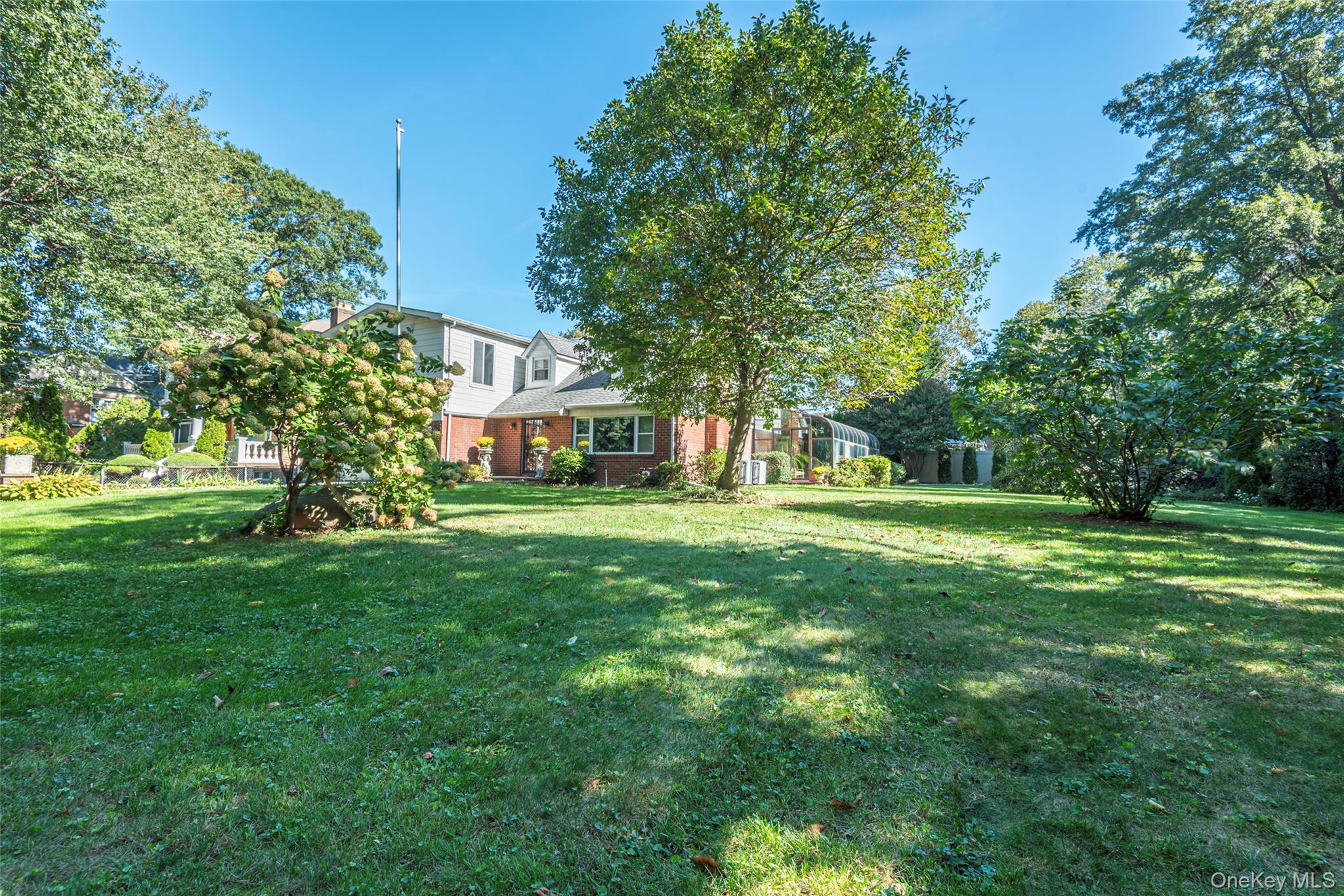 #3 photo, 53-21 240th Street, 皇后區 道格拉斯頓 Douglaston , NY 11362