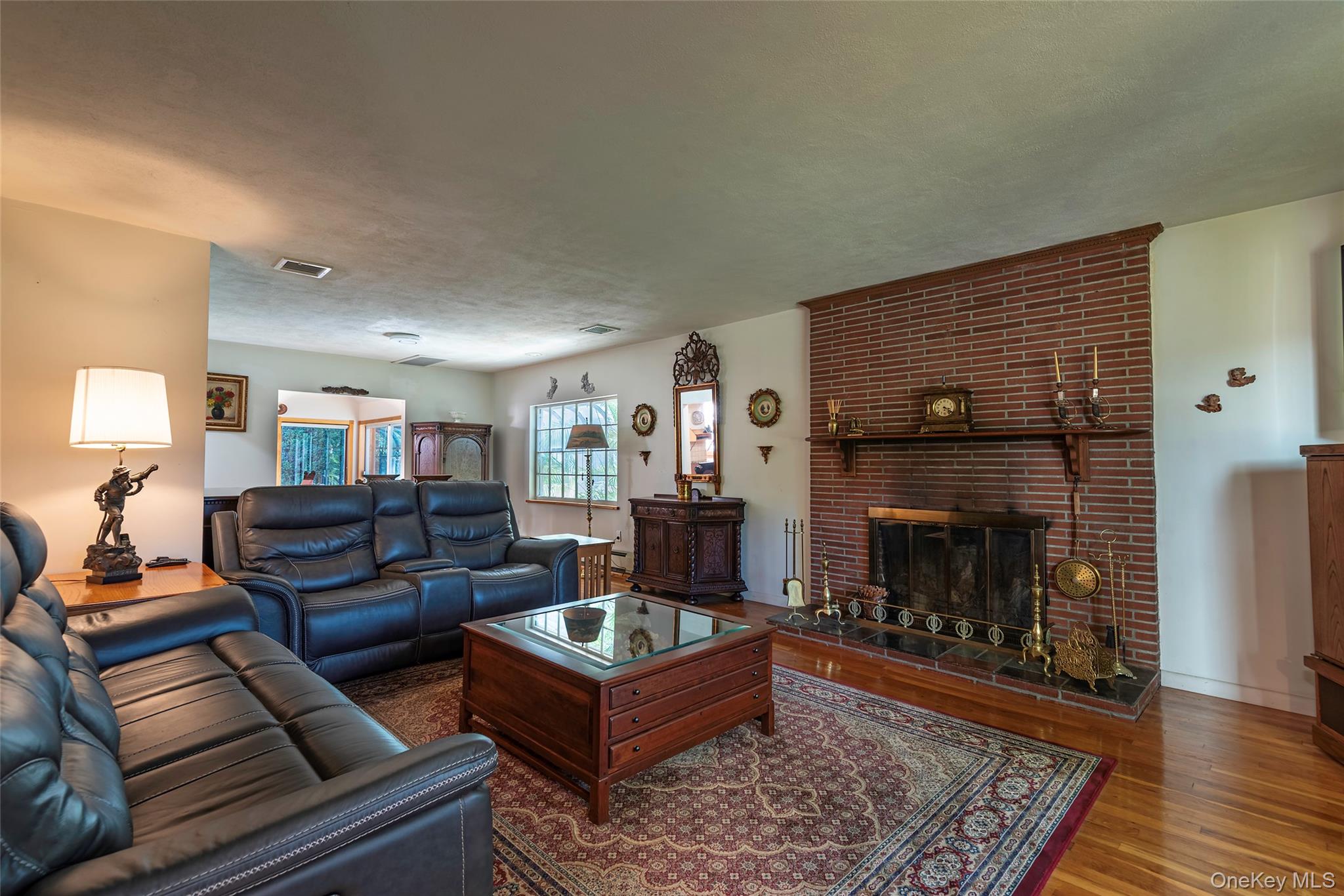 #4 photo, 53-21 240th Street, 皇后區 道格拉斯頓 Douglaston , NY 11362