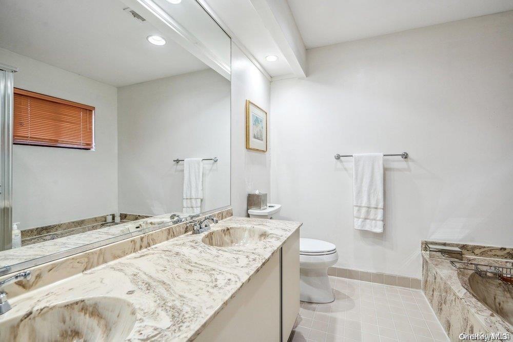 #16 photo, 92 Estate Drive, ナッソー郡 Jericho , NY 11753