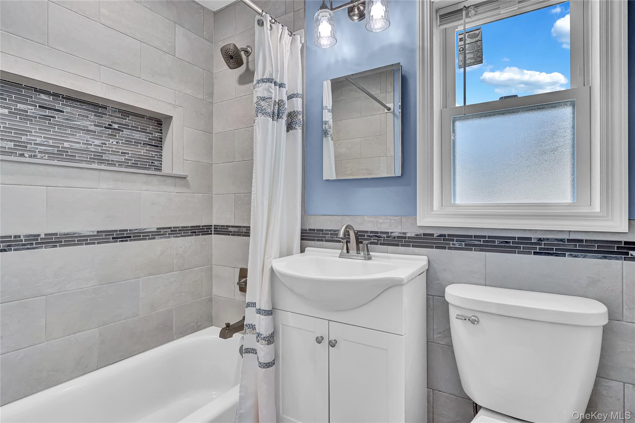 #14 photo, 81 Finch, サフォーク郡 Islip , NY 11751