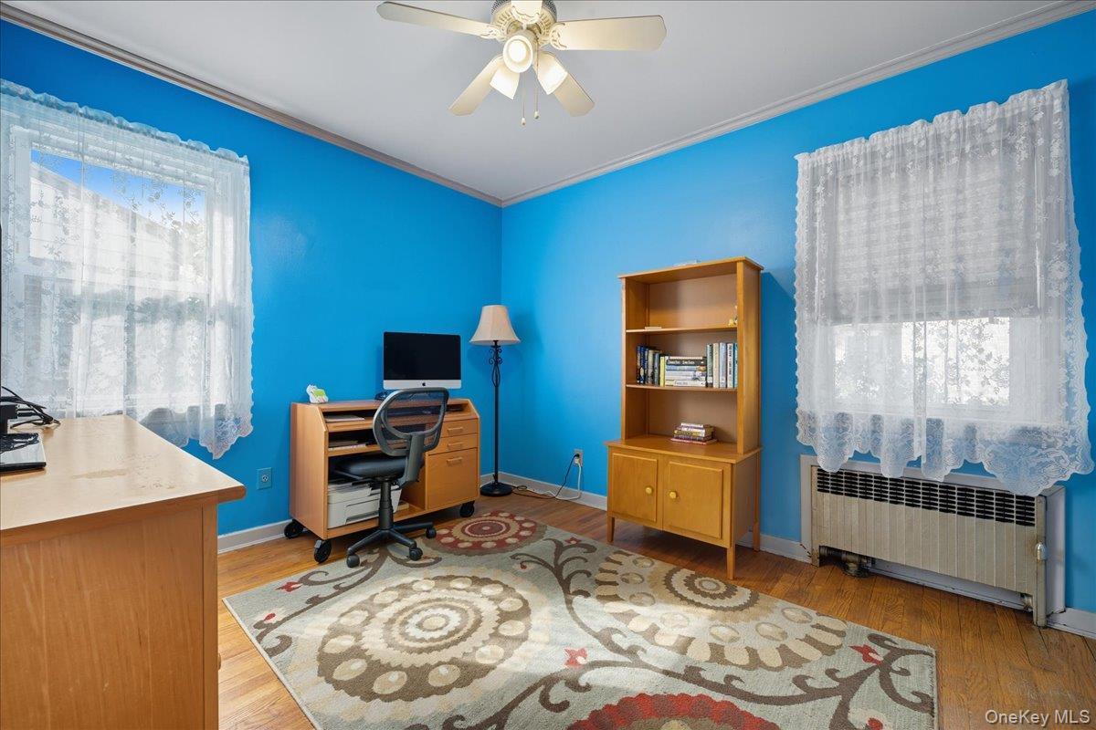 #16 photo, 215 New Hyde Park Road, New Hyde Park , NY 11040