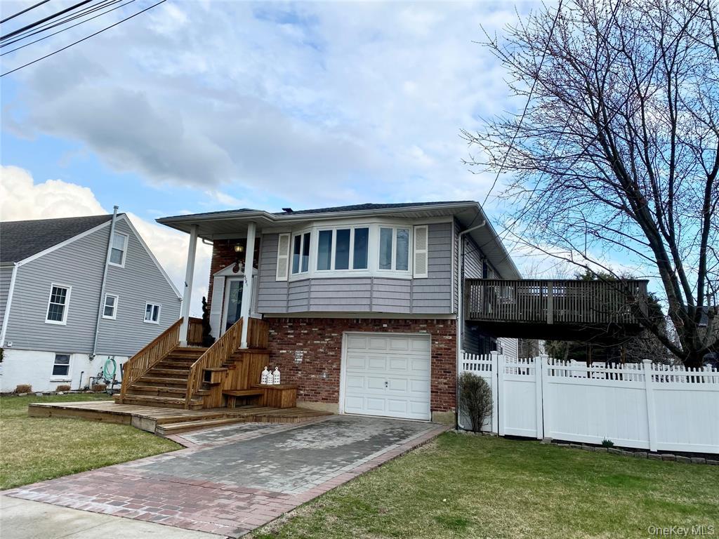 #1 photo, 4081 Massachusetts Avenue, Island Park , NY 11558