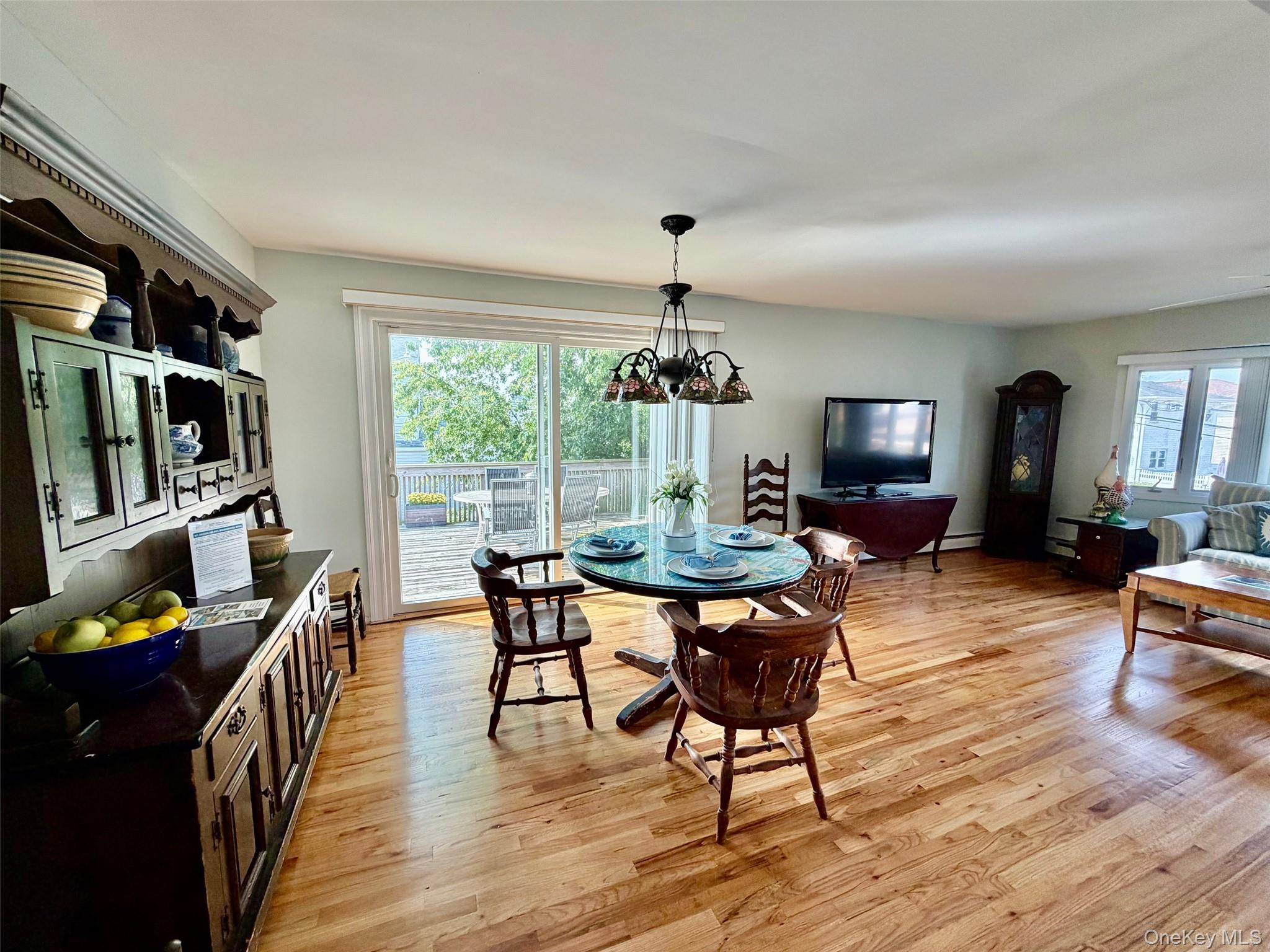 #5 photo, 4081 Massachusetts Avenue, Island Park , NY 11558