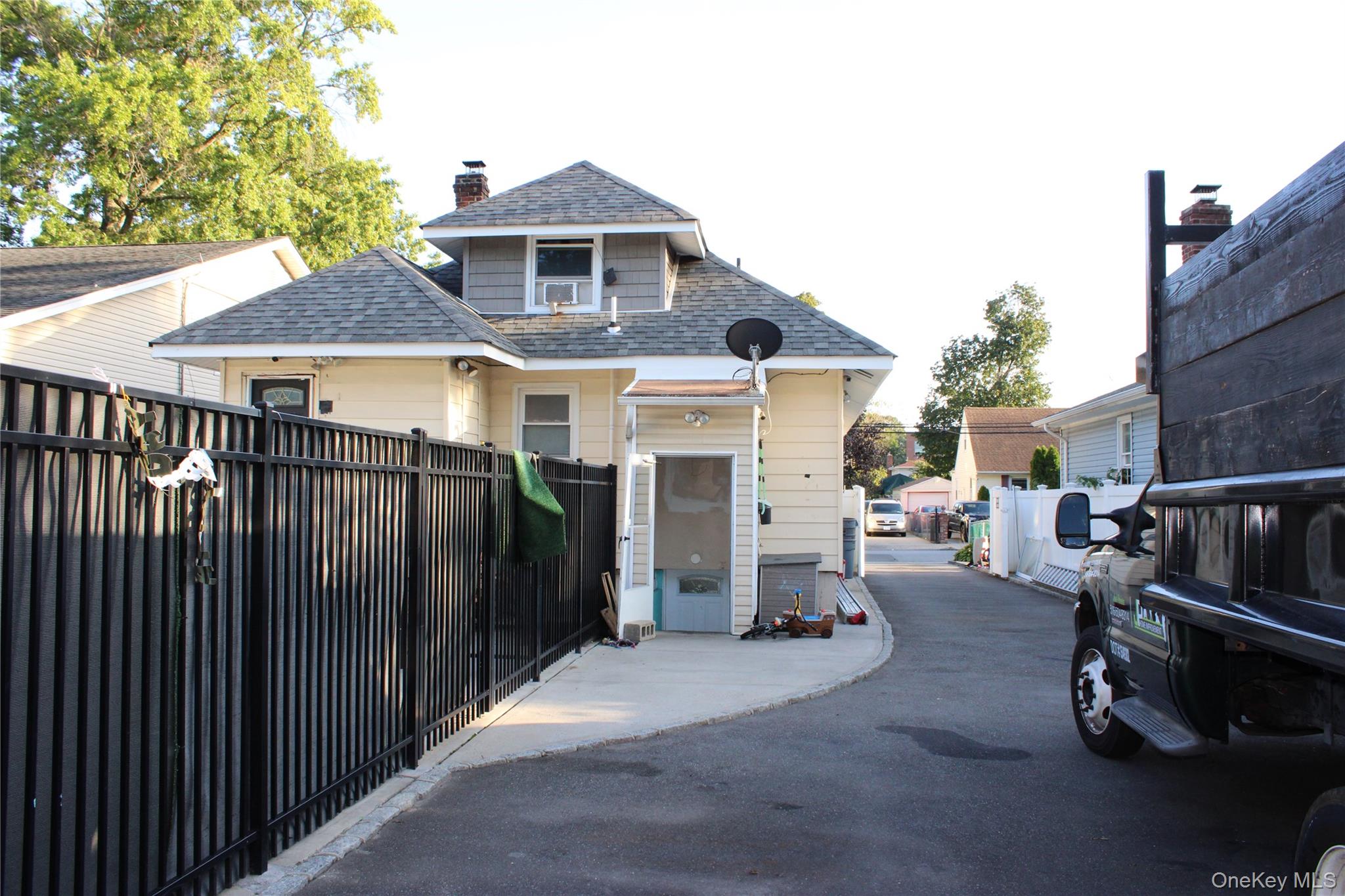 #11 photo, 94 Woods Avenue, Roosevelt , NY 11575