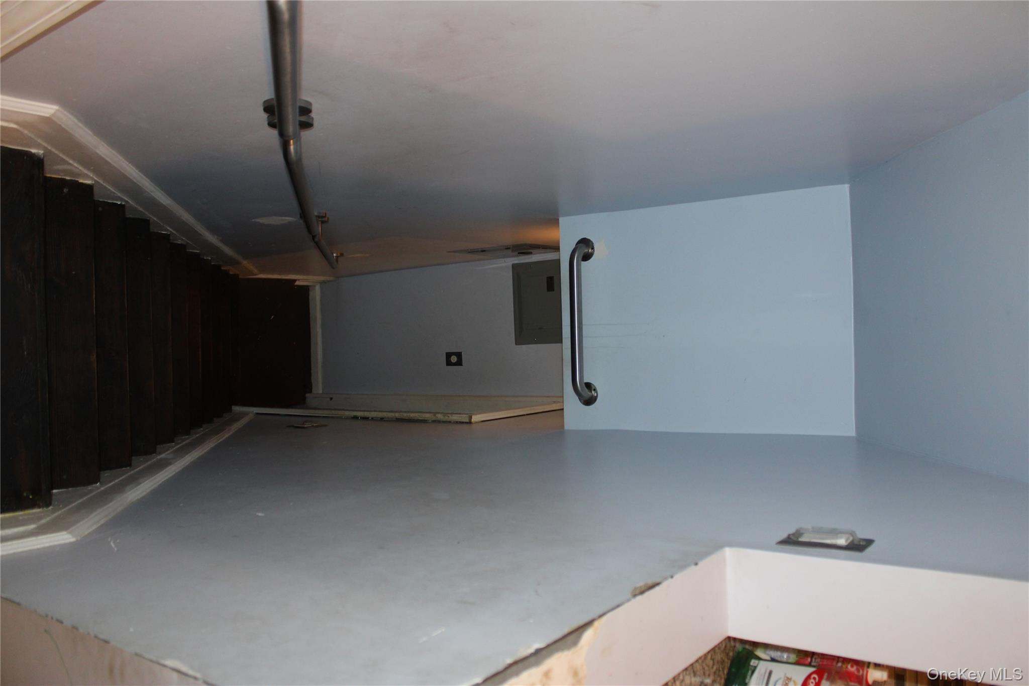 #15 photo, 94 Woods Avenue, Roosevelt , NY 11575