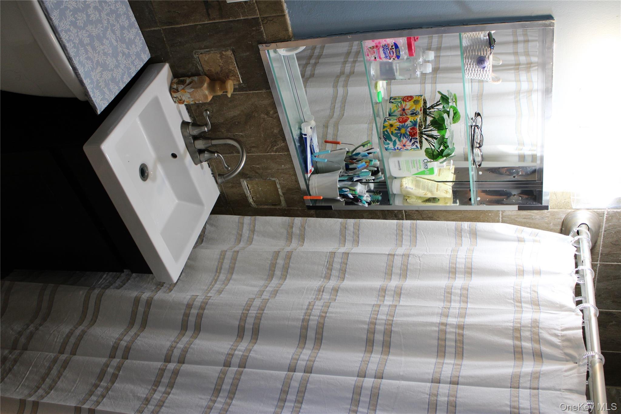 #18 photo, 94 Woods Avenue, Roosevelt , NY 11575