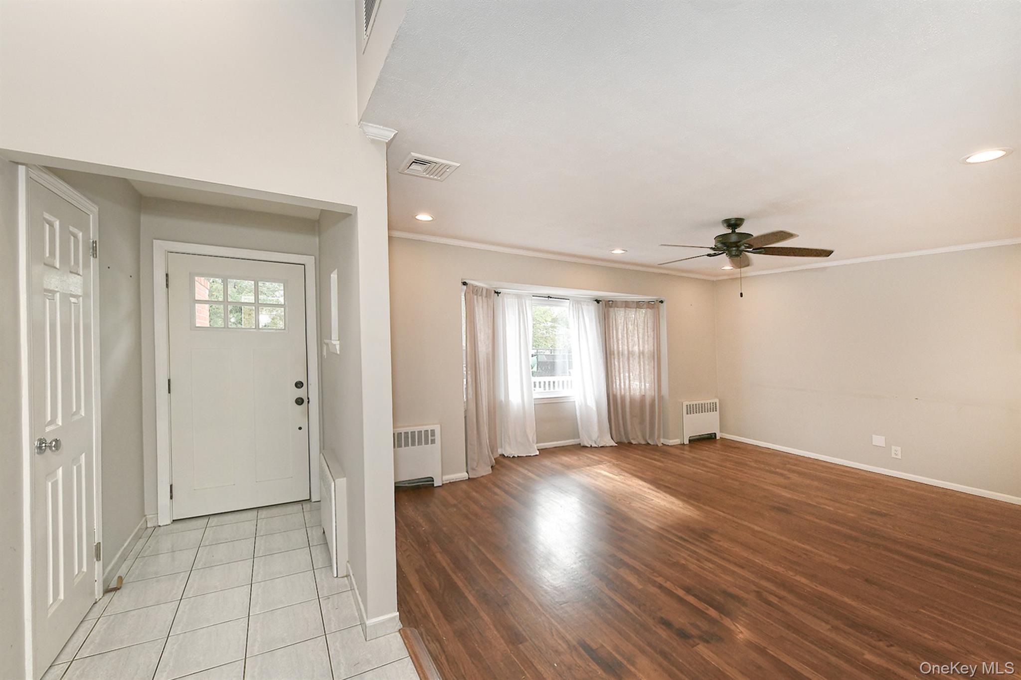 #10 photo, 147 Brookside Drive, Valley Stream , NY 11581