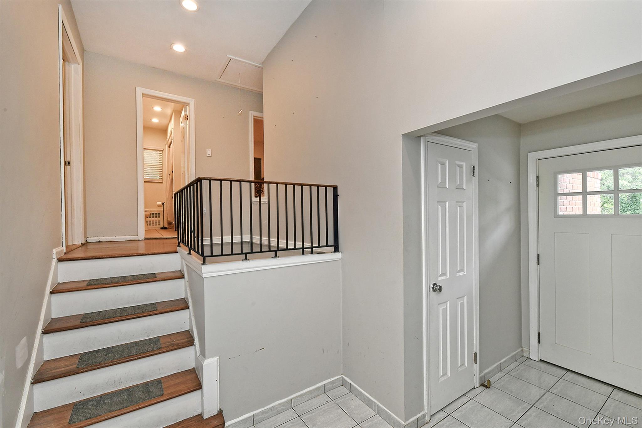 #11 photo, 147 Brookside Drive, Valley Stream , NY 11581