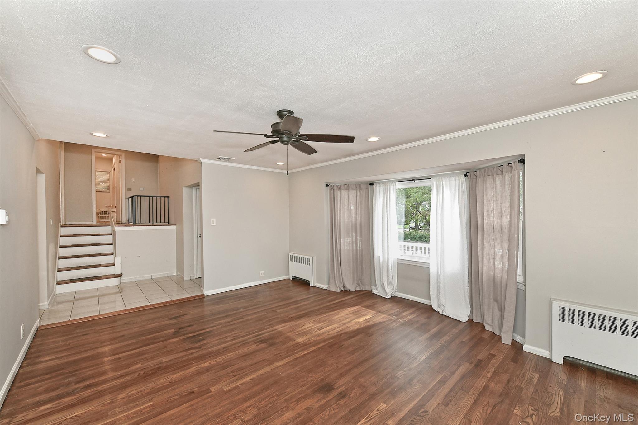 #9 photo, 147 Brookside Drive, Valley Stream , NY 11581