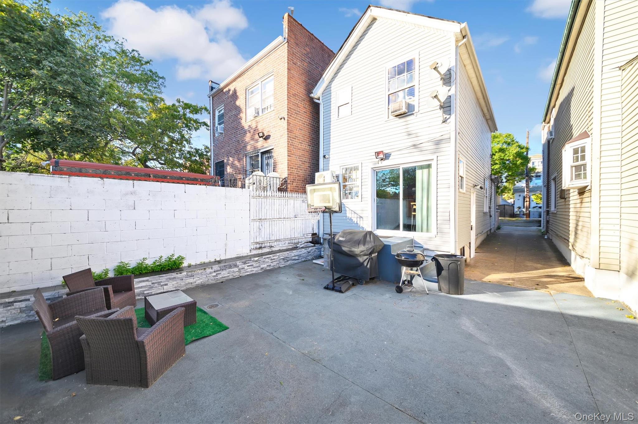 #16 photo, 8812 Albert Road, Jamaica , NY 11417