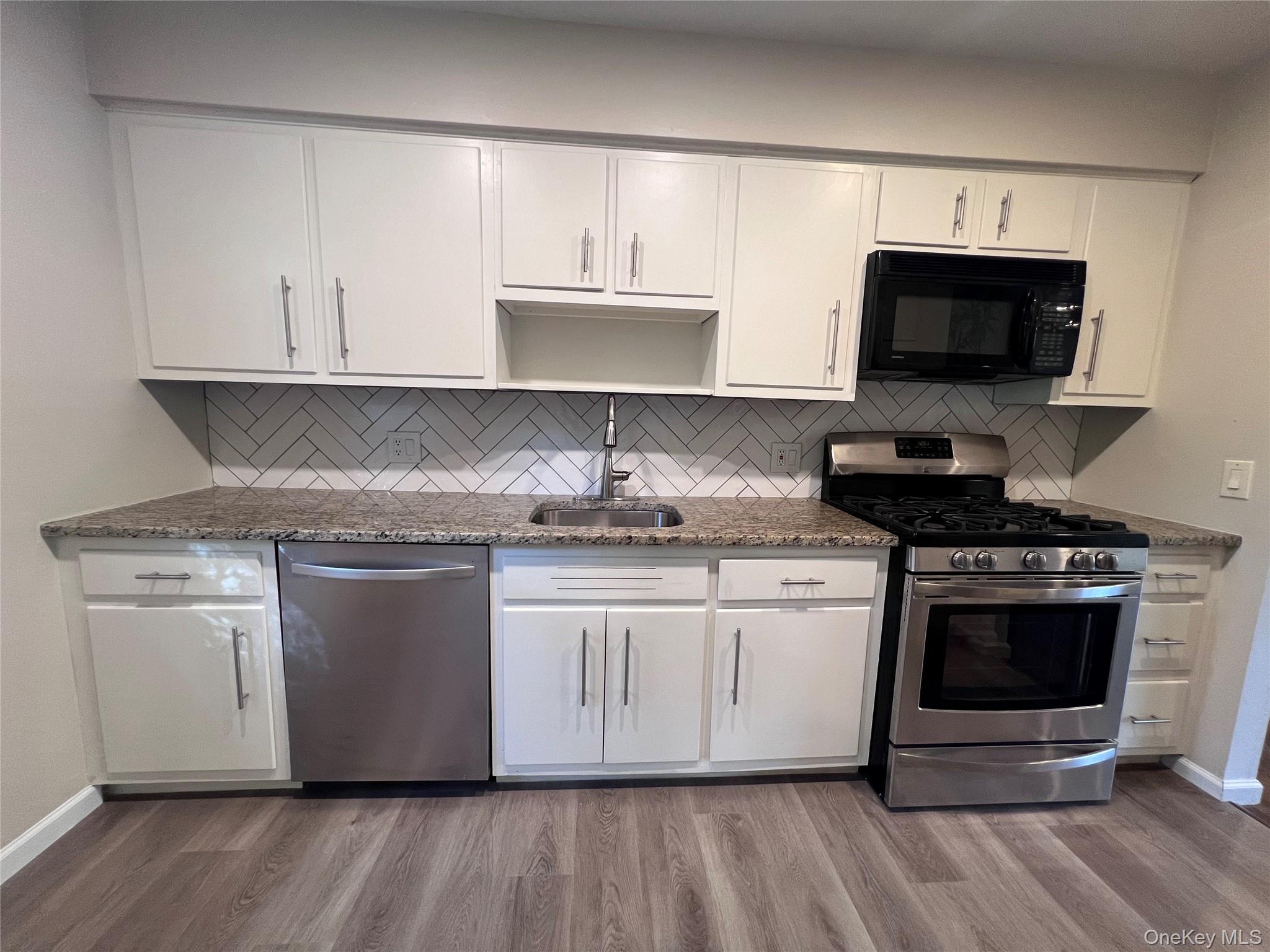 #10 photo, 1668 Route 9, Wappingers Falls , NY 12590