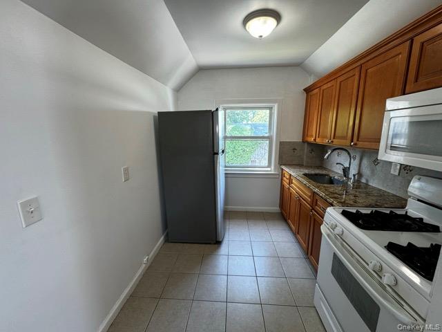#6 photo, 8 Dudley Place, Yonkers , NY 10703