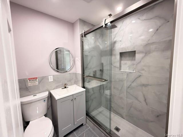 #12 photo, 719 E 217th Street, Bronx , NY 10467