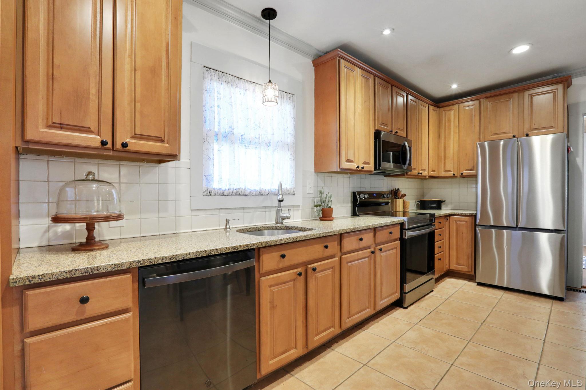 #17 photo, 40 Main Street, Esopus , NY 12429