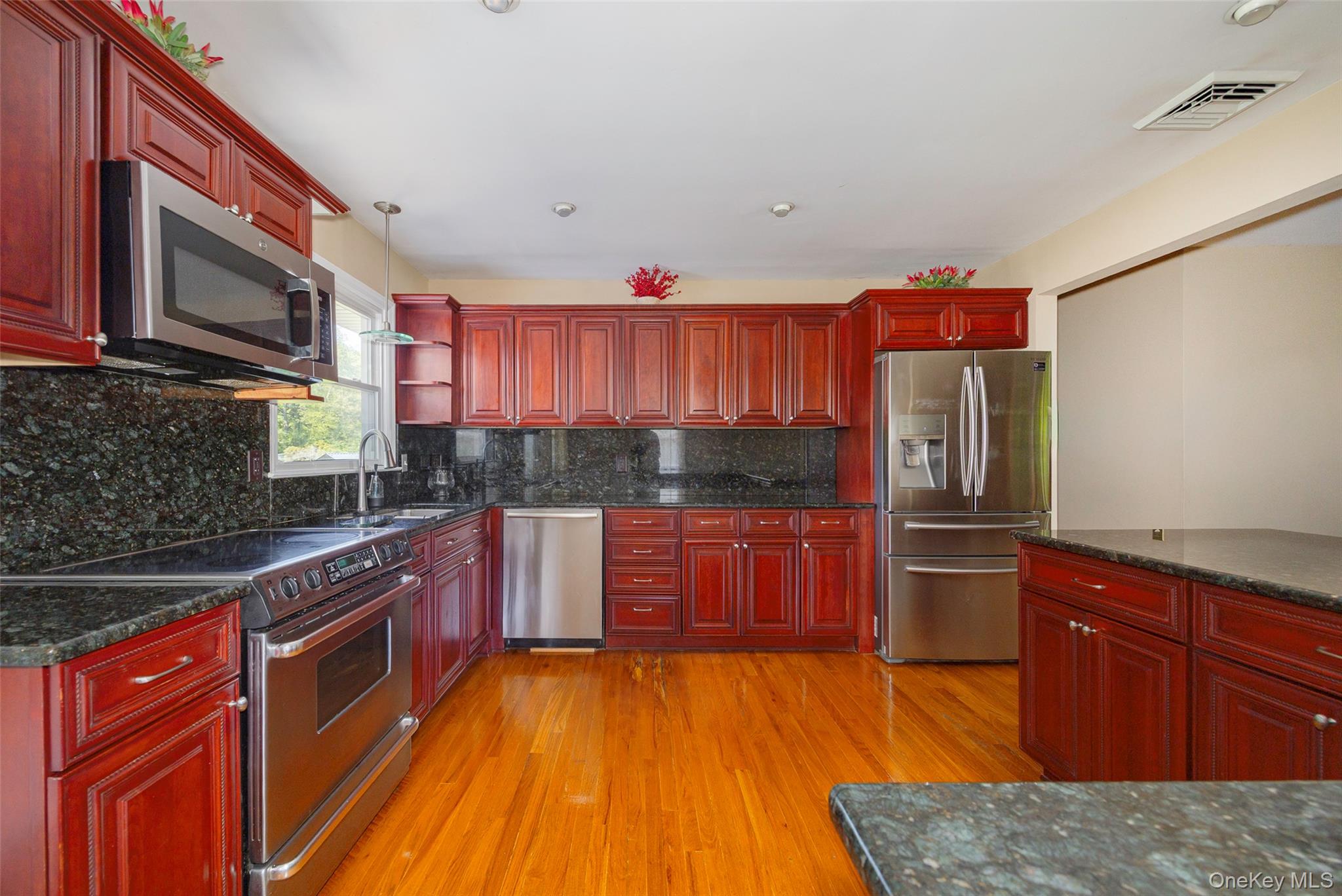 #5 photo, 43 Briarcliff Avenue, Poughkeepsie , NY 12603