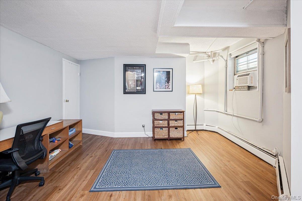 #20 photo, 3 Campus Pl, Scarsdale , NY 10583