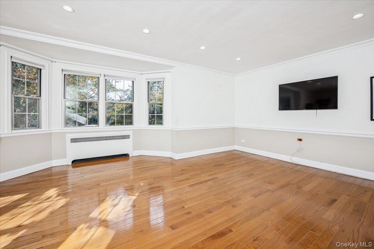 #6 photo, 3 Campus Pl, Scarsdale , NY 10583