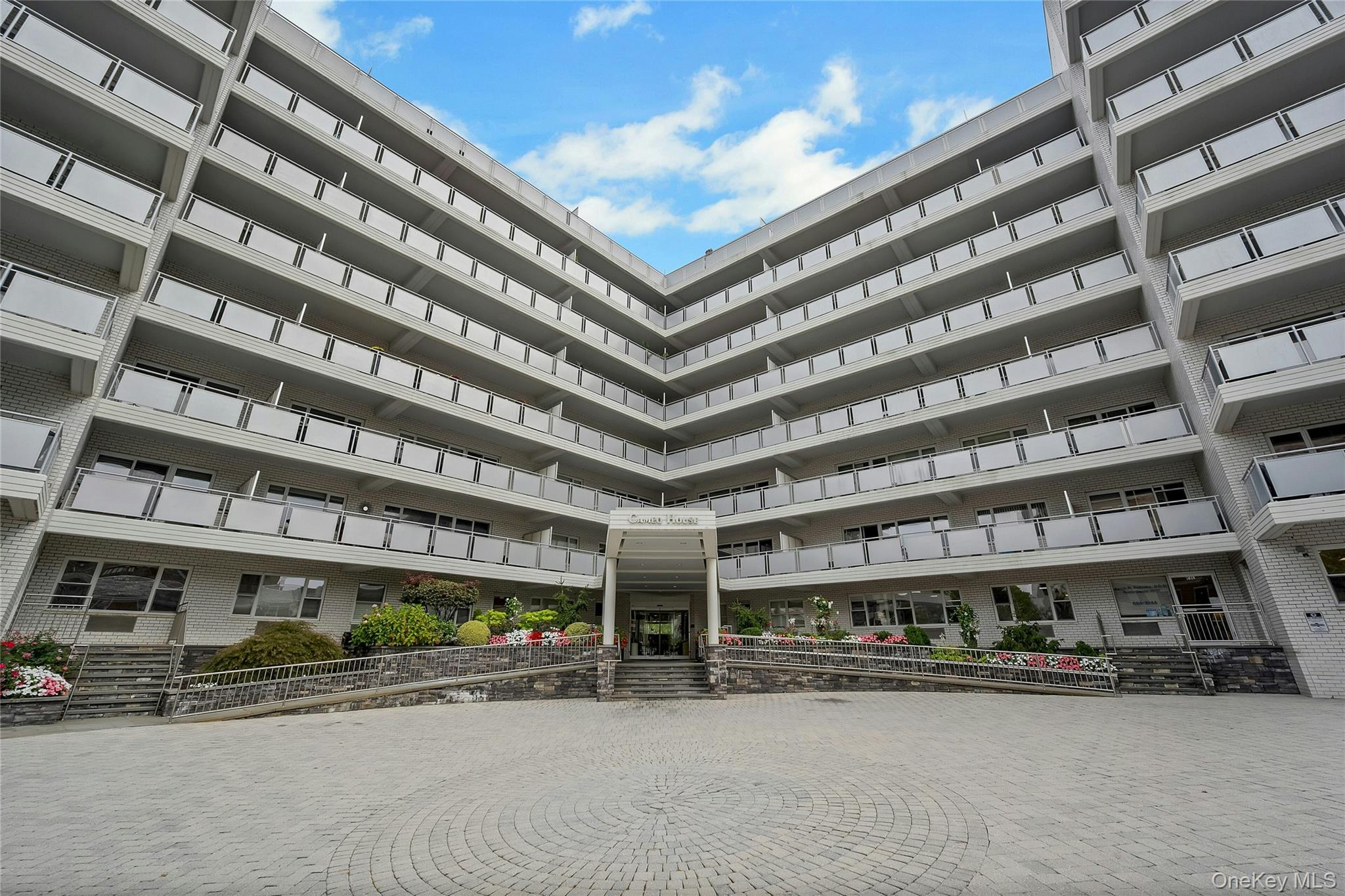 #1 photo, 300 Martine Avenue, White Plains , NY 10601