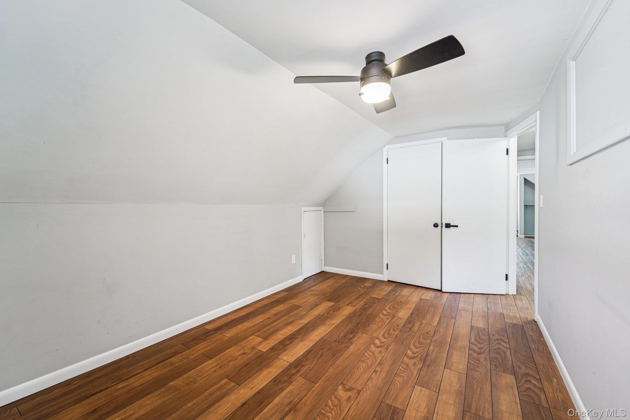 #19 photo, 252 County Center Road, White Plains , NY 10603