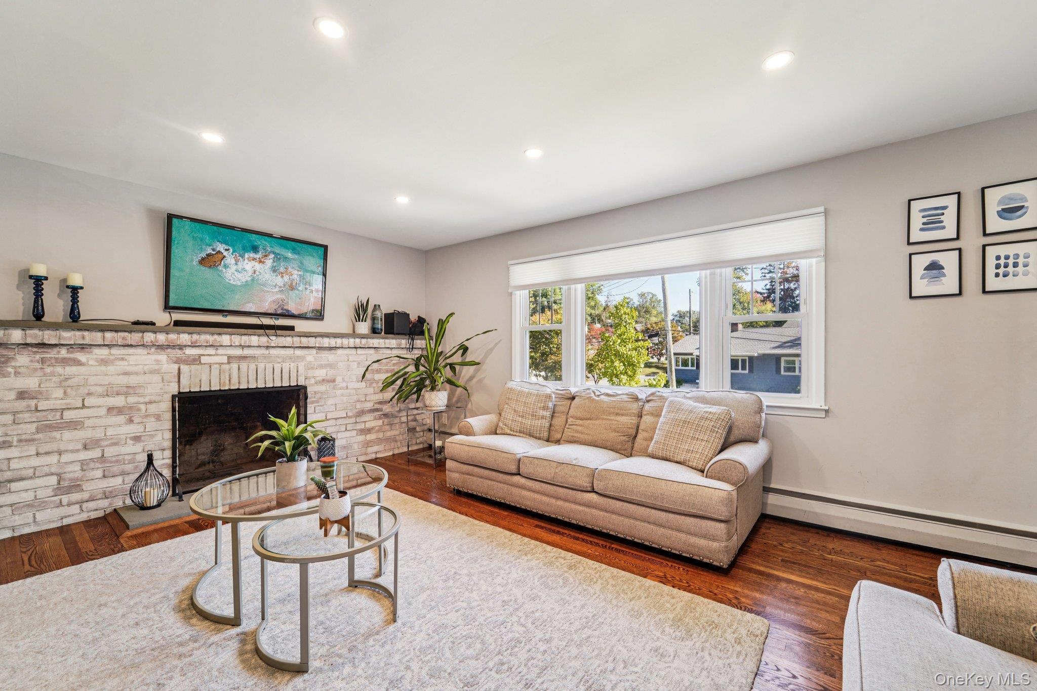 #2 photo, 252 County Center Road, White Plains , NY 10603