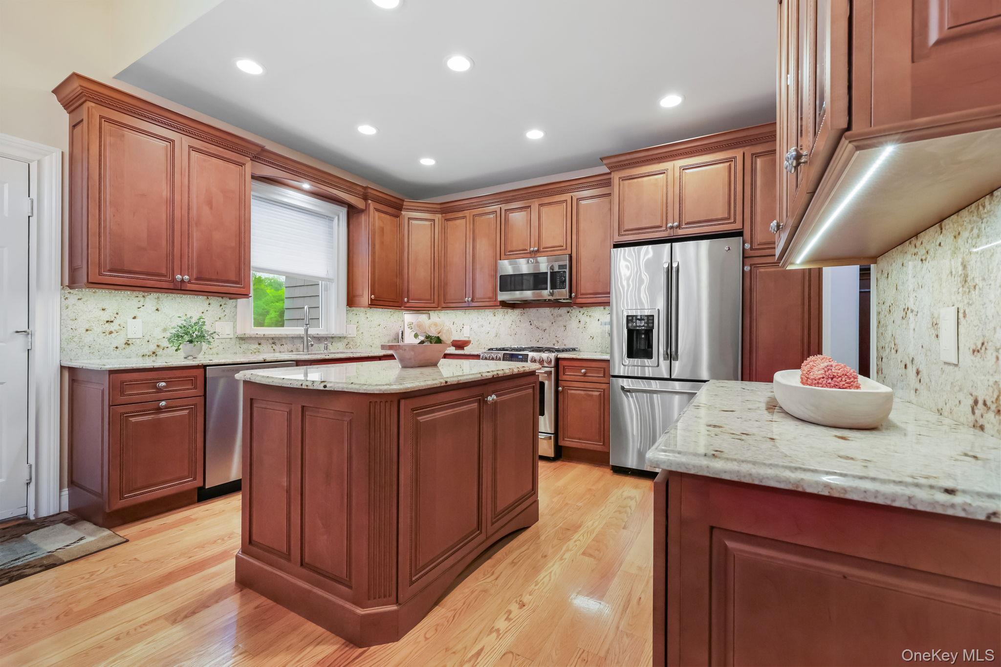 #8 photo, 26 Club Court, Pleasantville , NY 10570