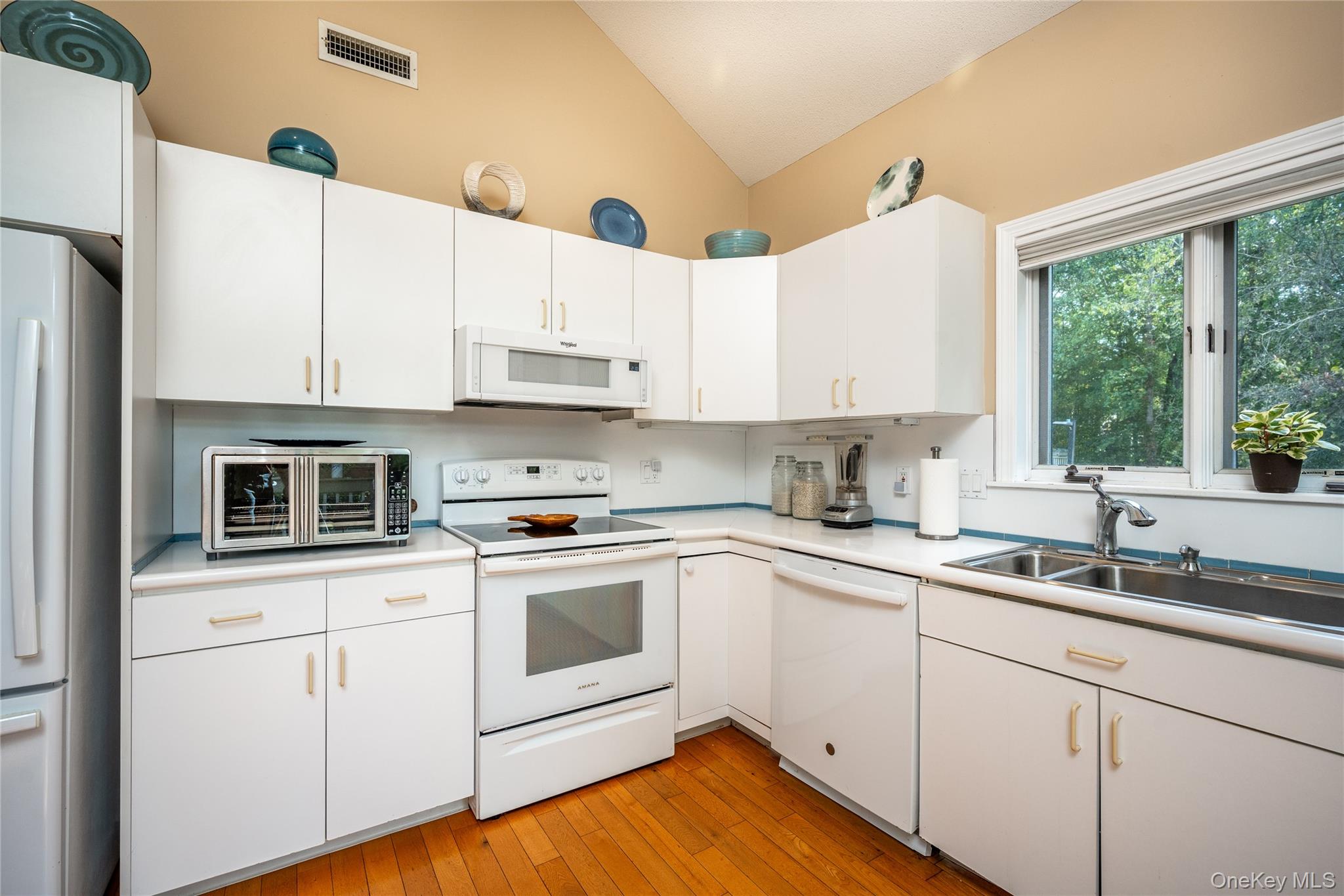 #8 photo, 627 Heritage Hills, Somers , NY 10589