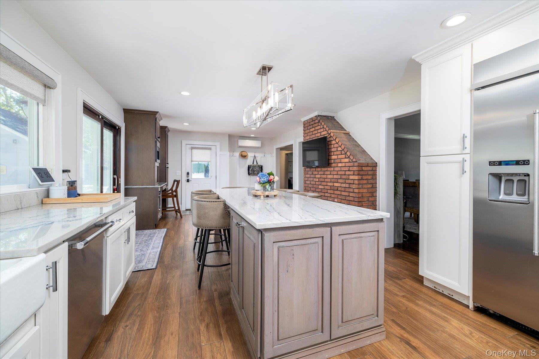 #13 photo, 11 S Marion Place, Rockville Centre , NY 11570