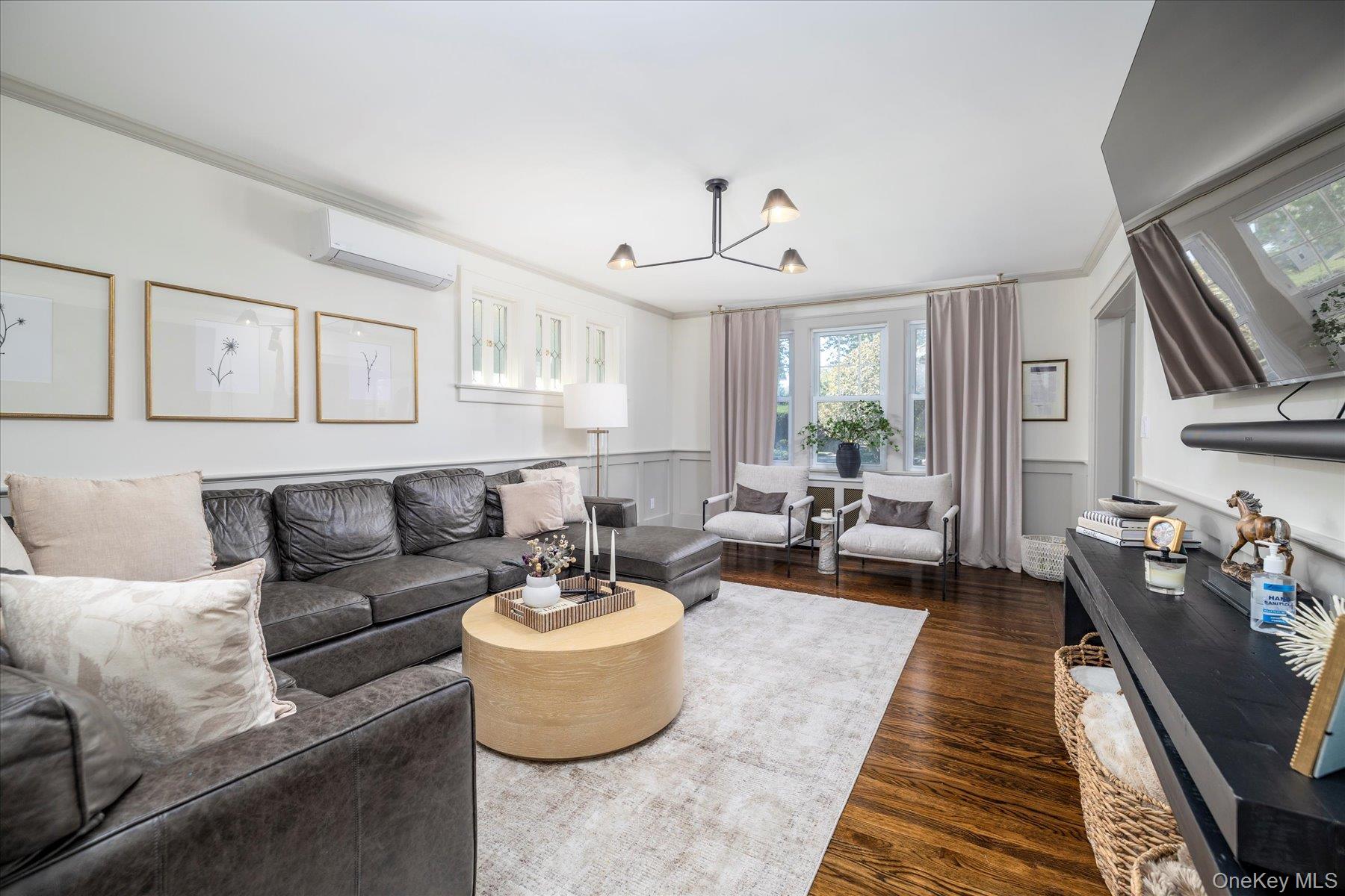 #6 photo, 11 S Marion Place, Rockville Centre , NY 11570