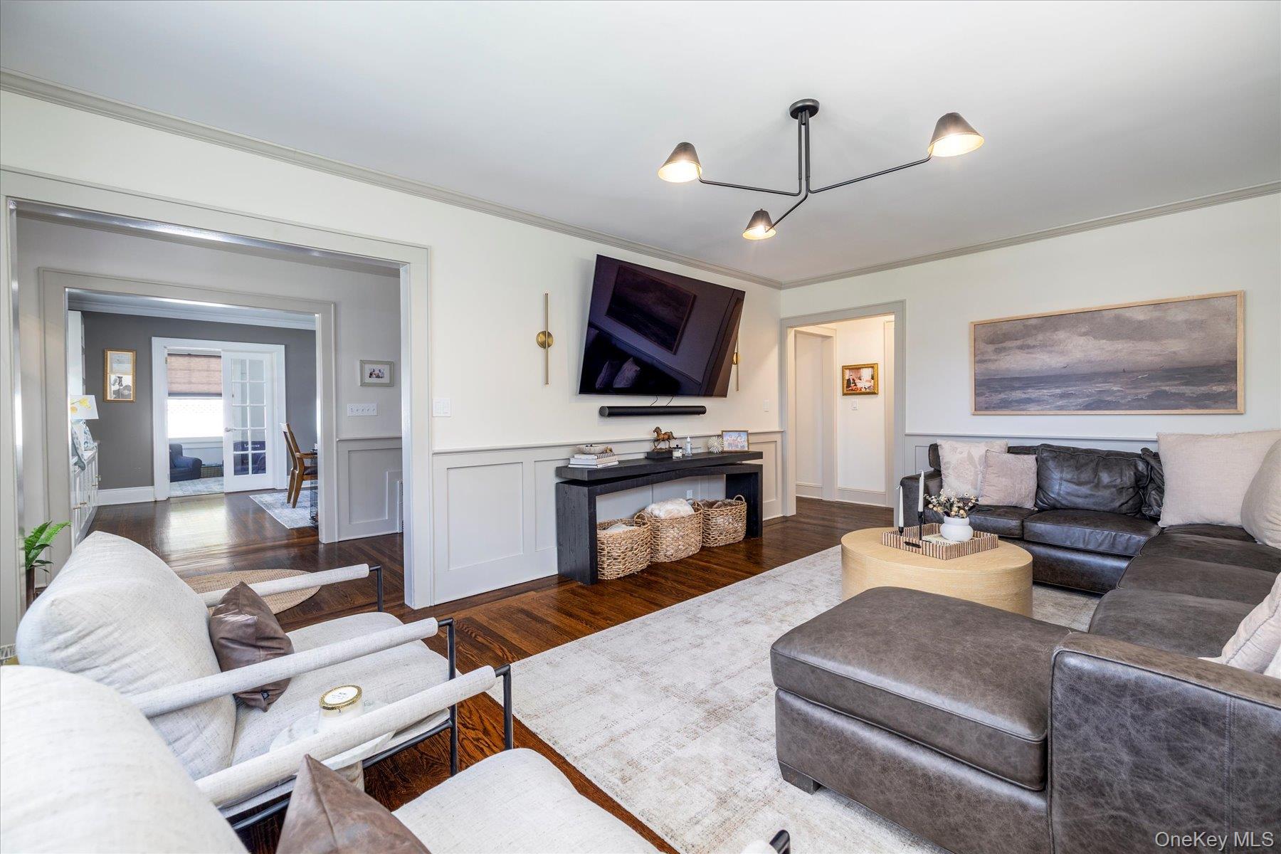 #7 photo, 11 S Marion Place, Rockville Centre , NY 11570