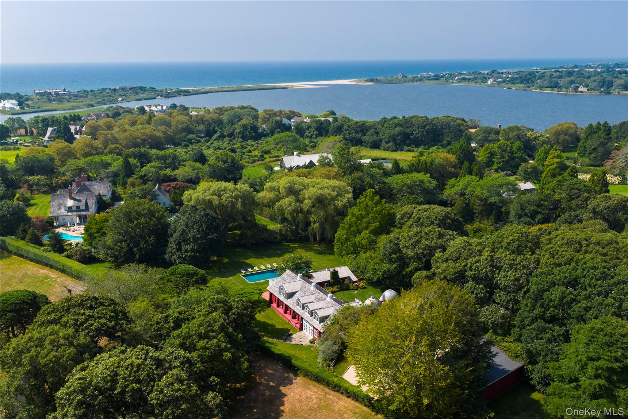 #1 photo, 26 Ruxton Road, East Hampton , NY 11937