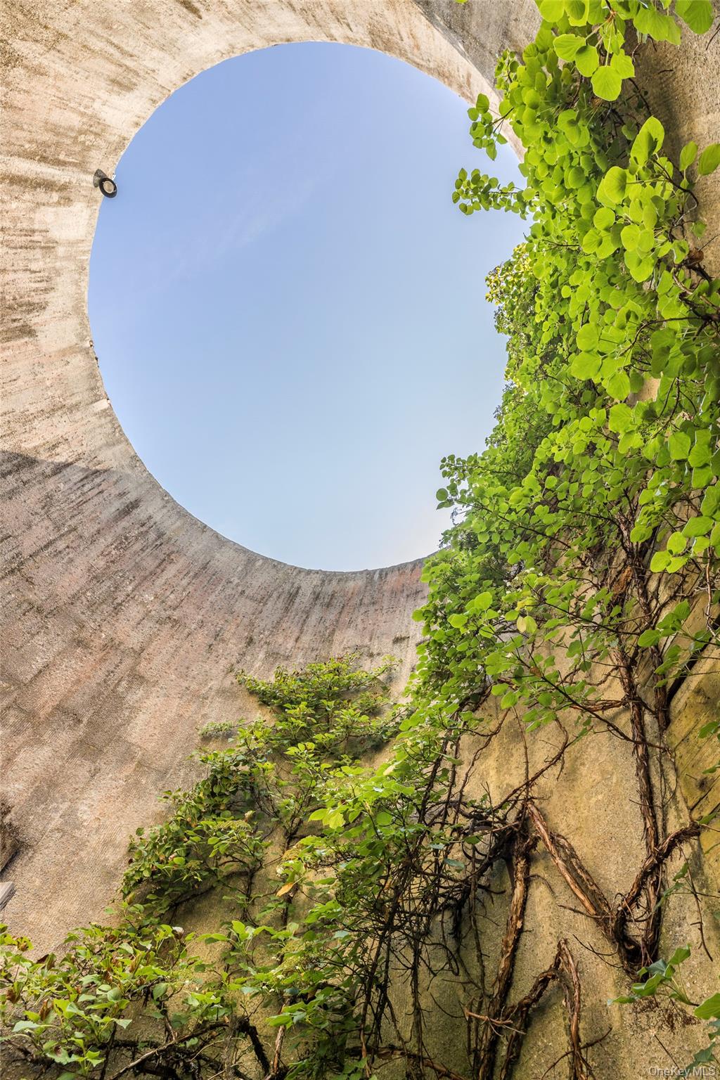 #12 photo, 26 Ruxton Road, East Hampton , NY 11937