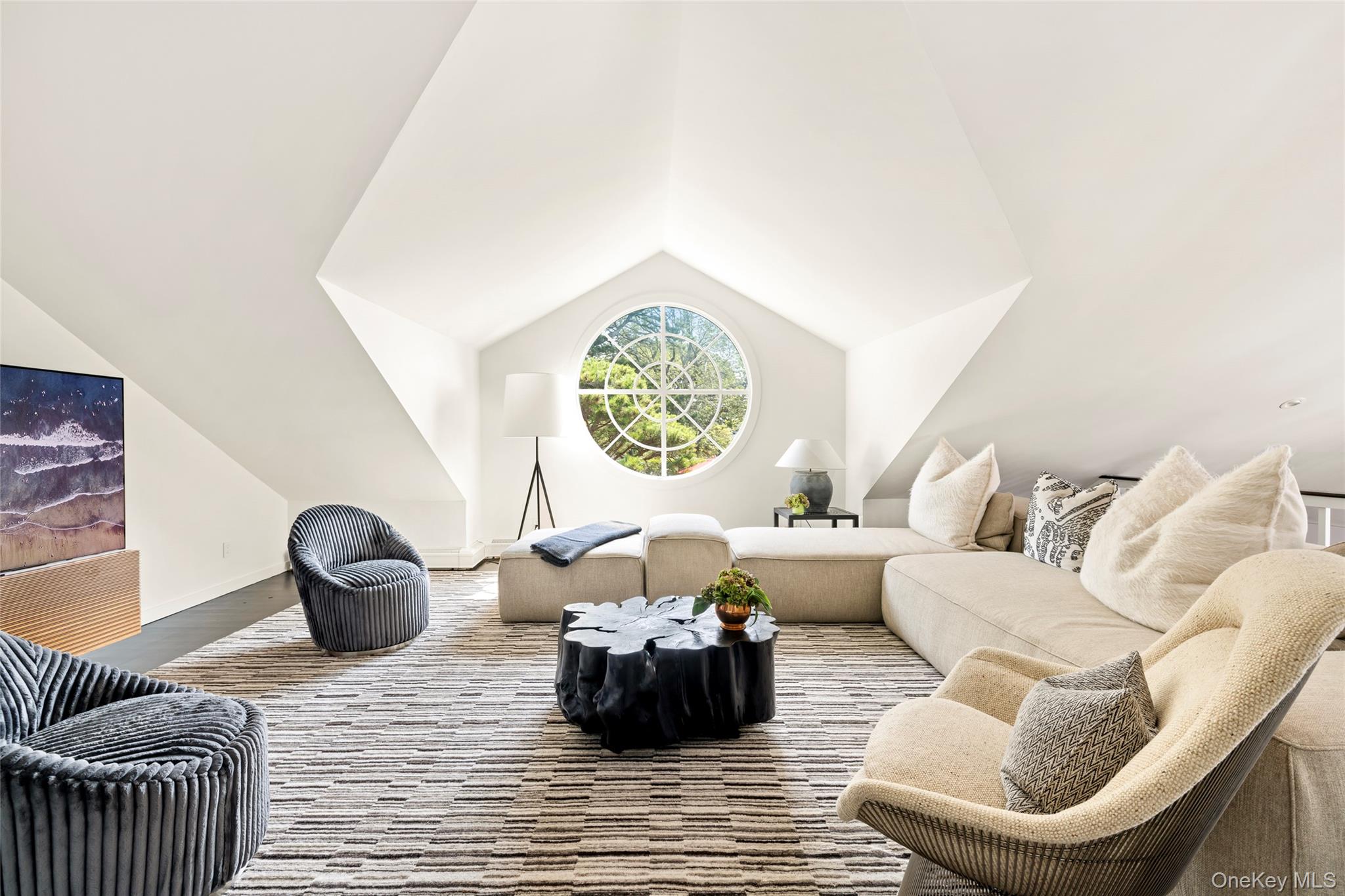 #20 photo, 26 Ruxton Road, East Hampton , NY 11937