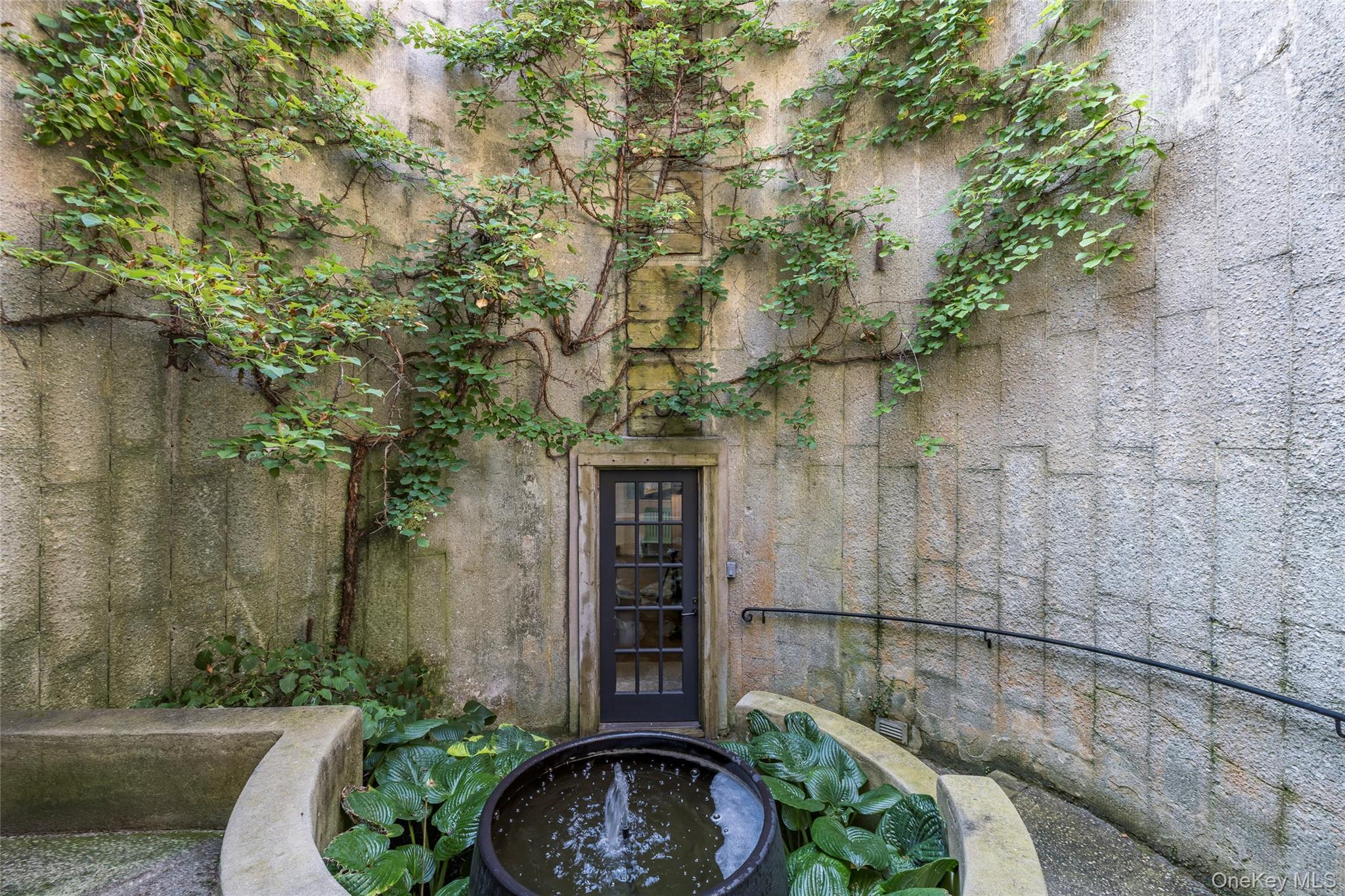 #6 photo, 26 Ruxton Road, East Hampton , NY 11937